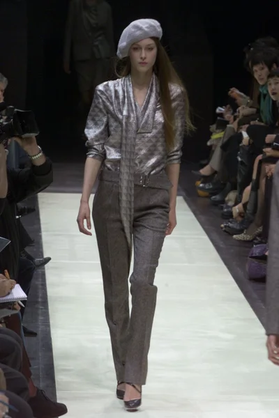 Look 2